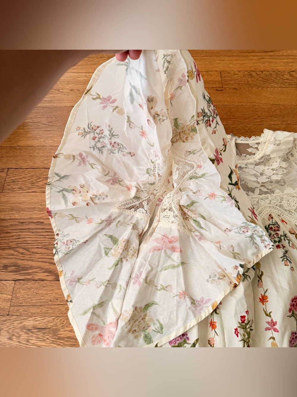 ANTHROPOLOGIE Floral Lace Yoke Top - White with Pink & Orange Flowers - Picture 3 of 6